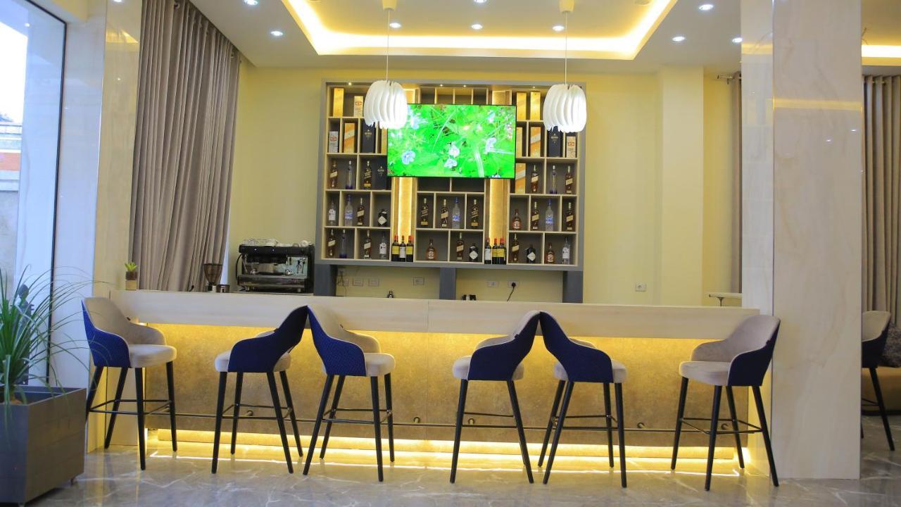 Triple E Hotel And Spa Аддис-Абеба Экстерьер фото